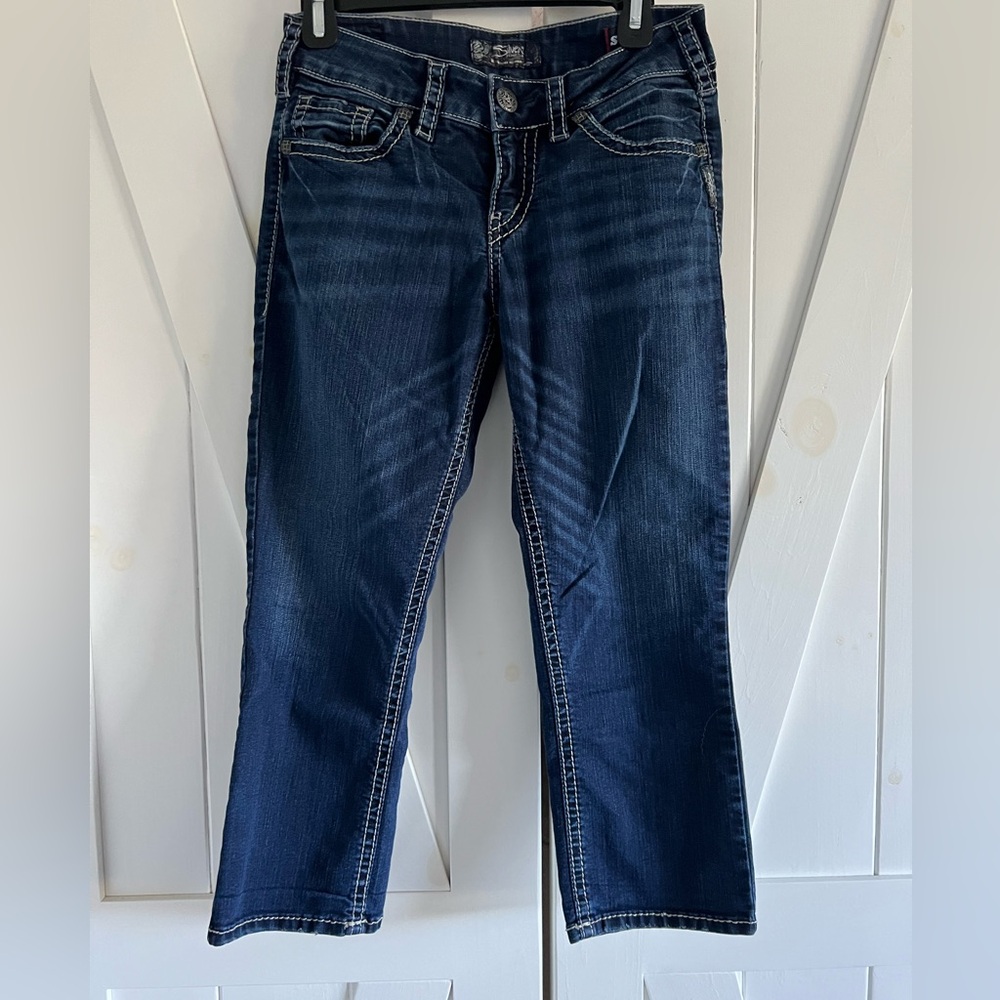 Silver Jeans- Suki Mid Capri Dark Wash